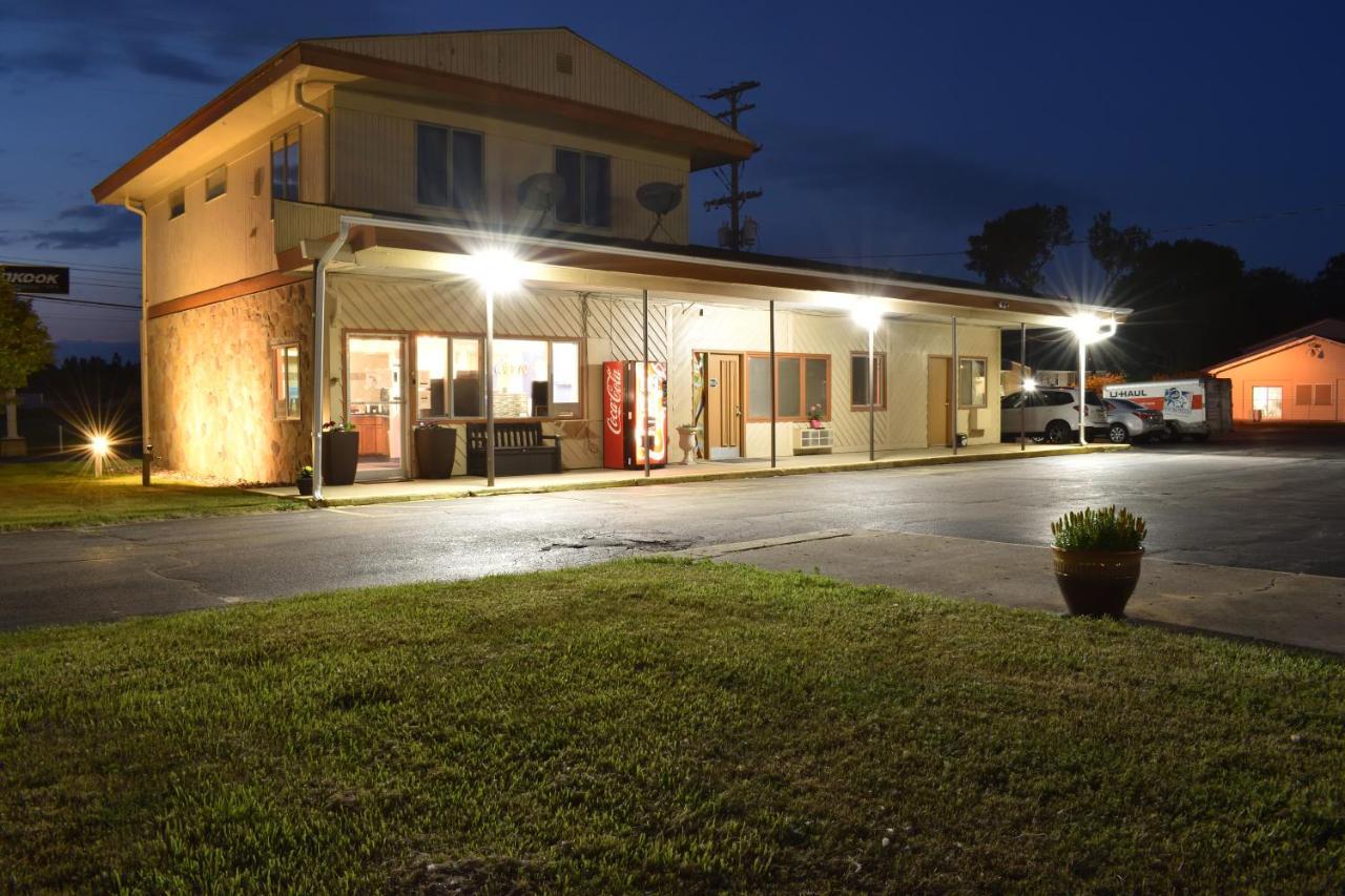 Great Lakes Inn & Suites South Haven Eksteriør billede